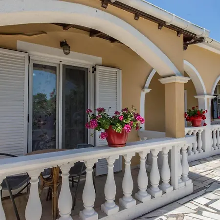 Aparthotel Eleni Holidays With Swimming Pool, Corfu Sidari (Corfu)