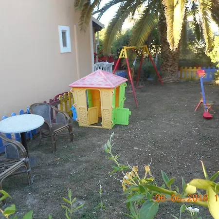 Apartahotel Eleni Holidays With Swimming Pool, Corfu Sidárion